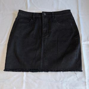 Black skirt from Garage.  Size Small for$12!!